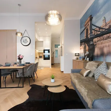 Panoramic Smart Penthouse Central View Of Grand Synagogue Будапешт